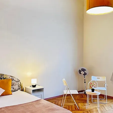 Privat bolig In Hogyes Budapest